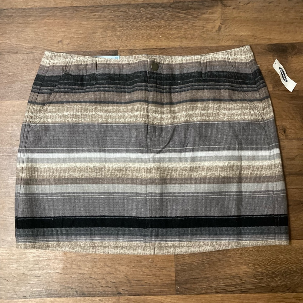 Old Navy NWT San Francisco Striped Mini Skirt